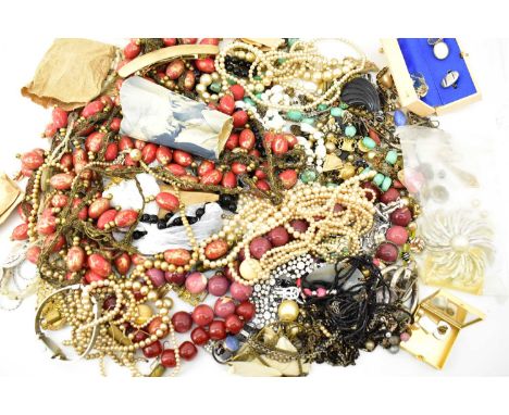 A group of various mixed items of modern, vintage and antique costume jewellery including necklaces, simulated pearl necklace