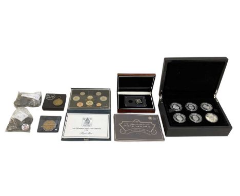 THE ROYAL MINT; a cased set of six 100th Anniversary of World War One coins, a 1986 Royal Mint Proof Coin Collection, an enca