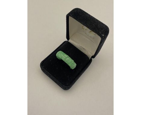 A Green Jade ring size U