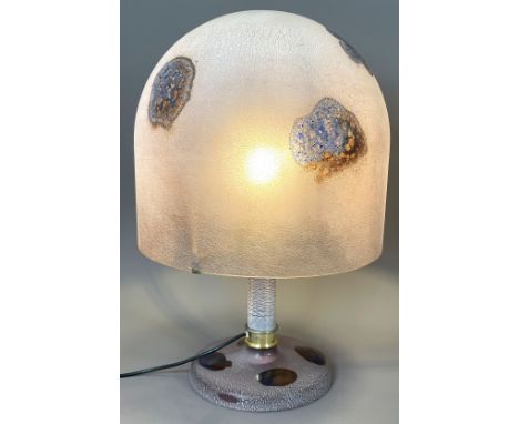 Designerlampe "Medusa" von Alfredi Barbini. Italien. 1960er Jahre.Circa 60 cm hoch. Lampenschirm circa 40 cm im Durchmesser. 