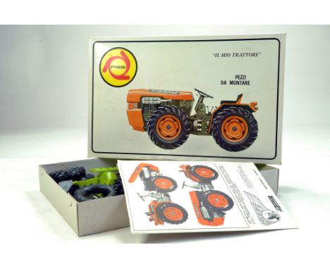 Protar 1/9 Plastic Italian Model Kit - Green of PGS Tractor. Complete.