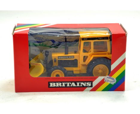 Britains 1/32 Volvo BM Tractor with Snow Plough in Yellow. Looks to be near mint, likely to have not been previously unboxed 
