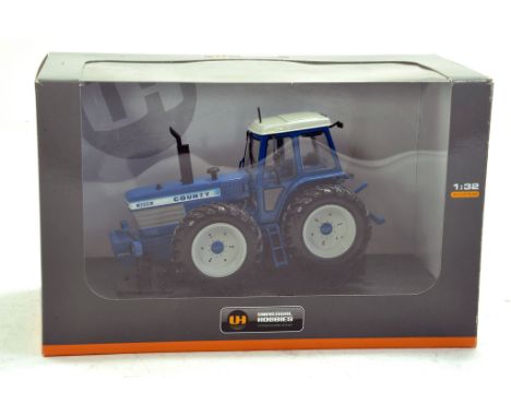 UH 1/32 County 1474 Tractor.  Looks to be complete, excellent and with original box/boxes.