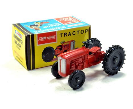 Lone Star Roadmaster Major Farm king Tractor.  Looks to be complete, excellent and with original box/boxes.