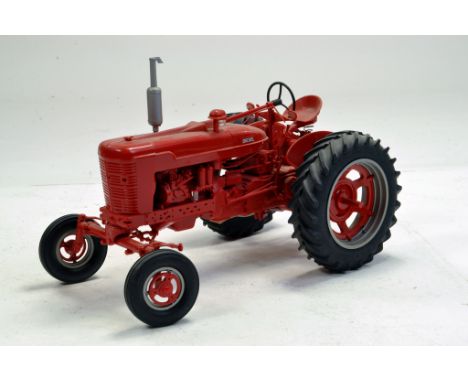 Yoder (USA) 1/16 Plastic Farmall H Tractor. Very Scarce.  No Box/Boxes but complete and excellent. No apparent faults.
