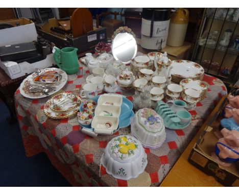 Royal Albert 'Old Country Roses' service twelve setting together with various Poole twin tone pottery, other tea wares, Sylva