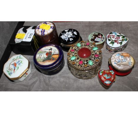 Ten small boxes of various materials, glass, porcelain, enamel with floral decoration and a circular Satsuma circular box, et