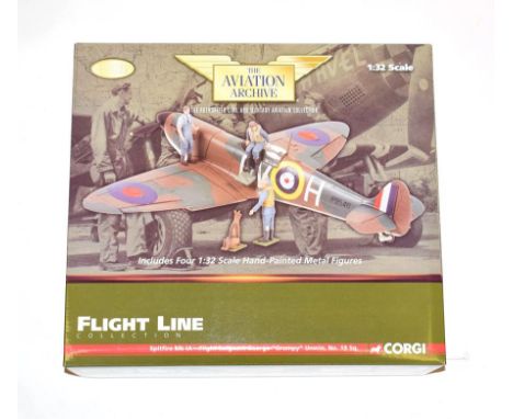 Corgi Aviation Archive Flight Line US33906 1:32 Scale Spitfire Mk1A Flight Sergeant George 'Grumpy' Unwin with figures (E box