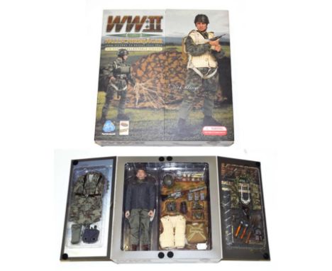 Did Corporation 1:6 Scale WWII German Fallschirmjager Figure Dirk Kluge (E box E)