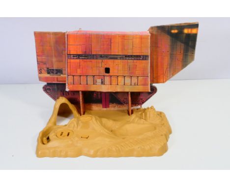 Star Wars - Kenner - Palitoy - An unboxed vintage Star Wars 'Land of the Jawas' playset. The set which is marked 'CPG 1979 Ke