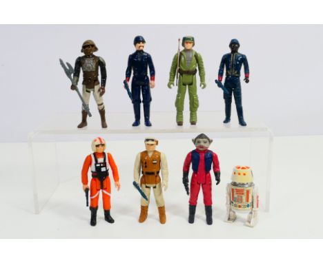 Star Wars - Palitoy - Kenner - A loose squad of eight vintage Star Wars 3¾" action figures majority with accessories. Lot inc