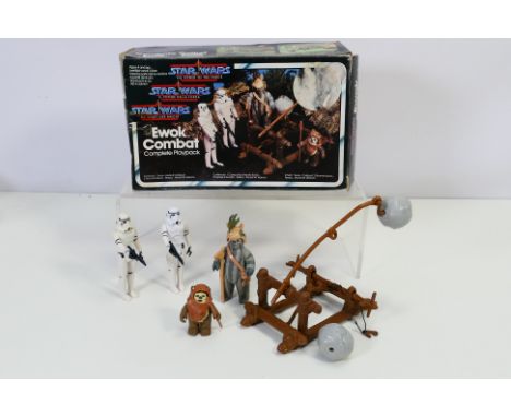 Star Wars - Palitoy - A scarce boxed Star Wars 'The Power of The Force' Tri Logo Ewok Combat Complete Playpack. The set comes