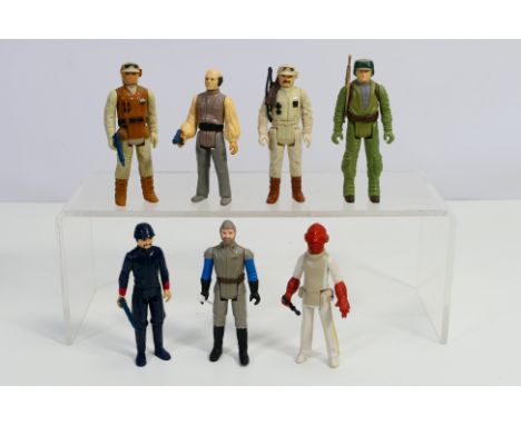 Star Wars - Palitoy - Kenner - A group of seven loose vintage Star Wars 3¾" action figures with accessories. Lot includes Adm