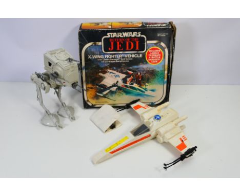 Star Wars - Kenner - A boxed Star Wars 'The Return of the Jedi' Battle Damaged X-Wing Fighter Vehicle with an unboxed Scout W