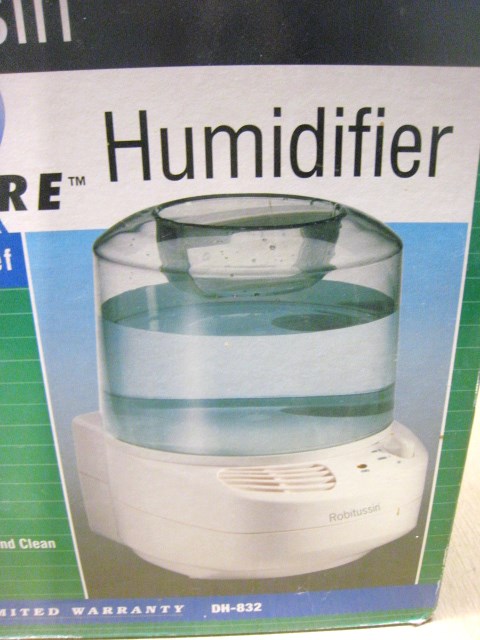 ROBITUSSIN MODEL DH-832 NATURAL COOL HUMIDIFIER