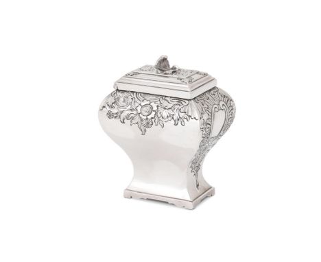 A GEORGE II SILVER TEA CADDY PÉZÉ PILLEAU, LONDON  1748 With a foliate thumb piece to the stepped rectangular hinged cover, t