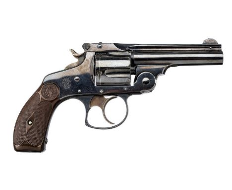 S&W 32 Double Action Fifth Model Revolver dating: 1875-1890 provenance: USA Round, rifled barrel with rib featuring addresses
