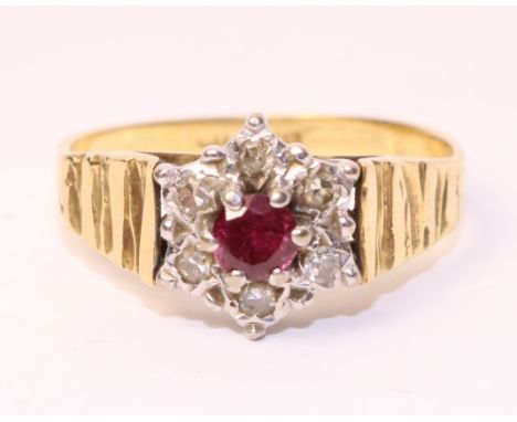 18ct gold ruby and diamond flower cluster ring approx 4.1gm Condition Report Ring size = P-Q