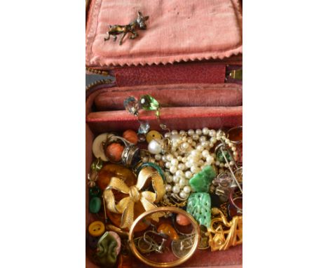 A Collection of Jewellery to include a bangle, various brooches, a dress ring and other items