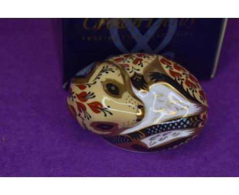 A ceramic Royal Crown Derby paper weight or figure of a Country mouse having gold stopper and box