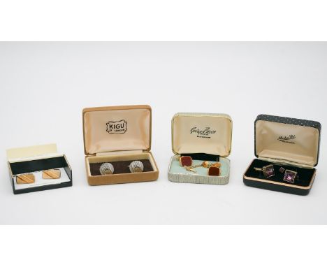 Four pairs of boxed vintage cufflinks, various makers including Machon Ltd and VID. One set with carnelian. 