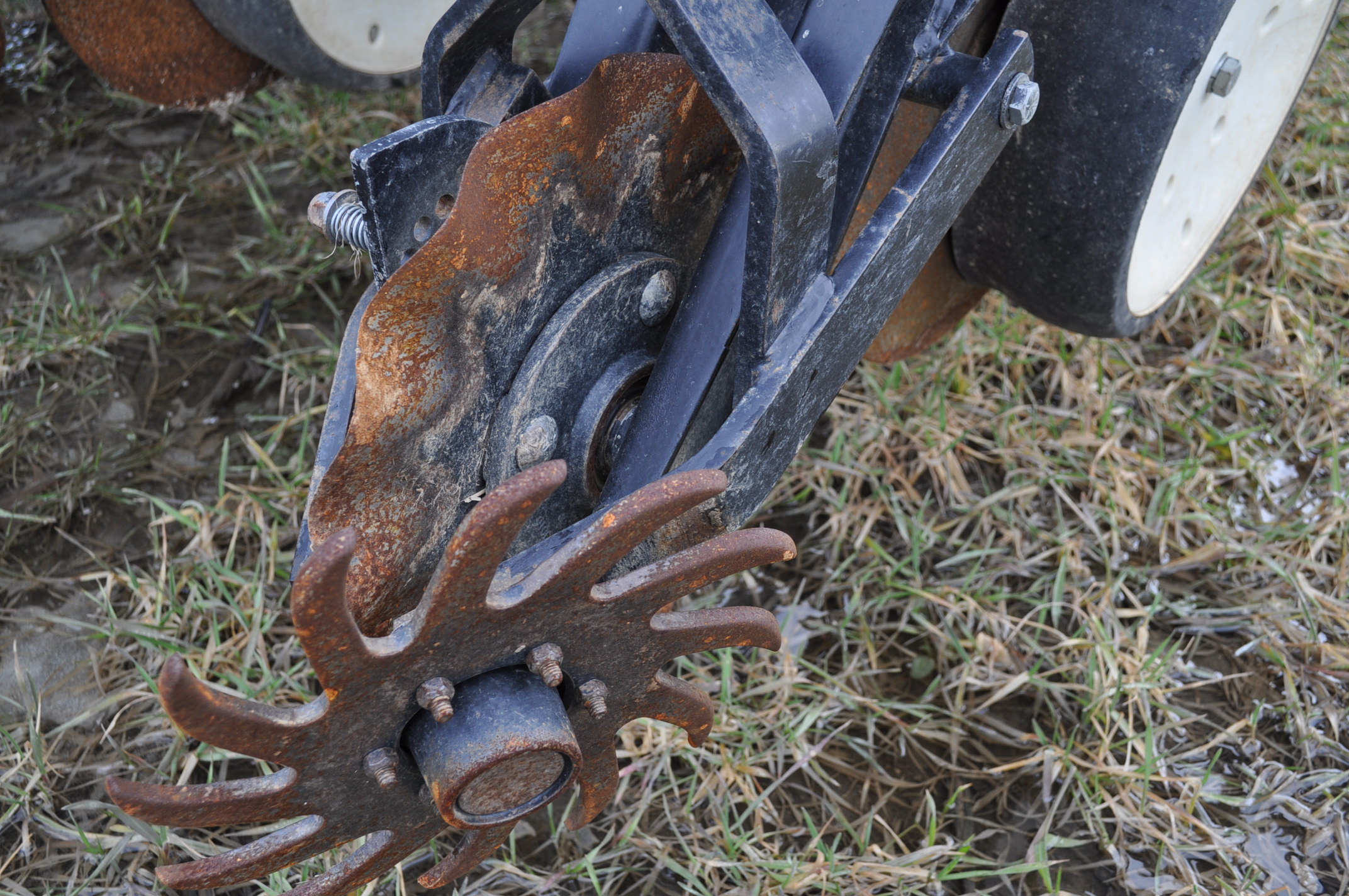 Kinze 3000 twin row corn planter, 67.5” twin rows, liquid fertilizer