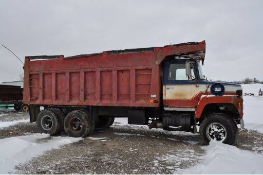 1970 Ford L900 Dump Truck 238 Detroit 10 Speed Tandem