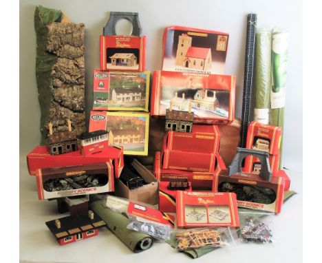 '00' gauge - a large quantity of layout and trackside accessories, including boxed and unboxed stations, engine sheds and oth