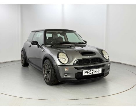 Registration: PF52EHH VIN: WMWRE32020TC69185 Milage Showing: 147,000 Transmission: Manual MOT: No Number of Keys: 1 V5 on Sit