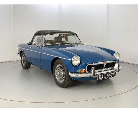 Registration: KAL642N  VIN: GHN5338970G  Milage Showing: 95,000  Transmission: Manual  MOT: Exempt  Number of Keys: 2  V5 on 