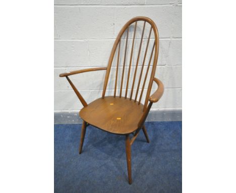 AN ERCOL ELM AND BEECH WINDSOR QUAKER BACK ARMCHAIR