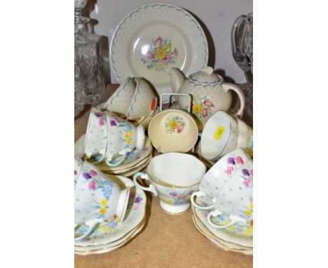 AN EIGHT PIECE SUSIE COOPER PRINTEMPS 2205 PART TEA SET WITH FOLEY CHINA HANDPAINTED TEA CUPS AND SAUCERS, comprising Susie C