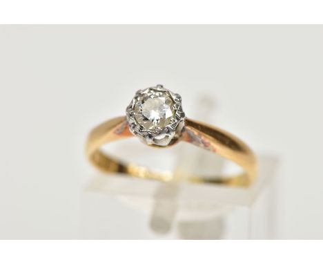 AN 18CT GOLD SINGLE STONE DIAMOND RING, centring on an illusion set round brilliant cut diamond, estimated diamond weight 0.2