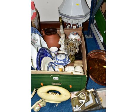 A BOX AND LOOSE CERAMICS, WARMING PAN, LAMPS AND SUNDRY ITEMS, to include an oriental blue and white charger, a cased Aldis 2