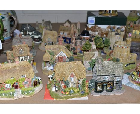 SEVENTEEN LILLIPUT LANE SCULPTURES FROM VARIOUS COLLECTIONS, deeds and boxed where mentioned, comprising three from Millenniu