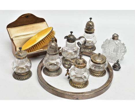 AN ASSORTMENT OF SILVERWARE AND OTHER ITEMS, to include a cased brush with a yellow guilloche enamel design, hallmarked 'Albe