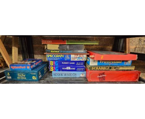 SHELF WITH QTY OF BOARD GAMES INCL; TRIVIA PURSUIT, SCRABBLE & A HORSE RACING GAME