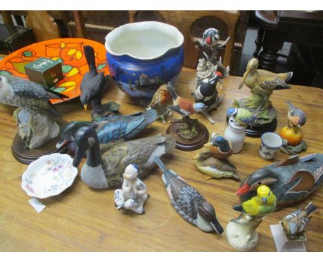 A mixed lot to include a Poole charger, Goebel birds and other items 