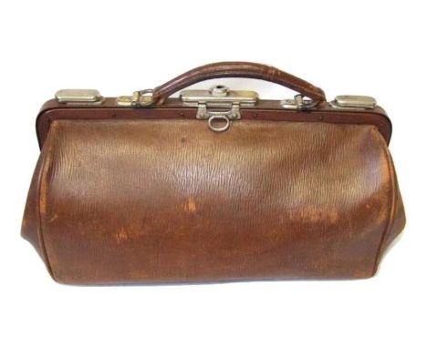 Vintage Brown Leather Gladstone Style Bag, approx. 16" L  CONDITION REPORT 