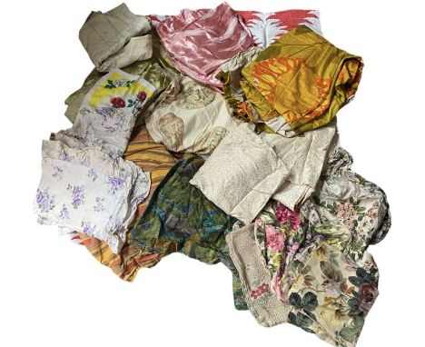 A box of vintage curtains and cushion covers, including a sofa cover, mostly 50s/60s. Novelty print fabrics included (qty)con