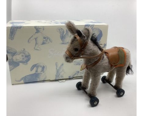Steiff Boxed Vintage replica &nbsp;1929 donkey on wheels Charming German toy toy with box-23cm x &nbsp;21cm tag No ref.403194