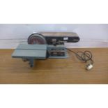 A Delta 31-460 Type 2, 230V, 4" belt/6" disc sander