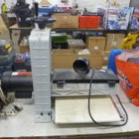 An Axminster Professional AP406DS 230v bench drum sander/thickener