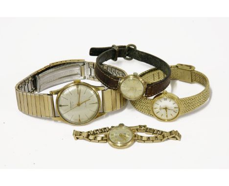 A ladies 9ct gold Rotary mechanical bracelet watch, 15.77g, with silvered dial, Arabic numerals and square ridged link bracel