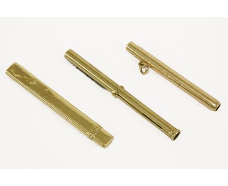 A 9ct gold self propelling dual pencil and fountain pen by Sampson Mordan, 14.68g, a Sampson Mordan 15ct gold pencil holder, 