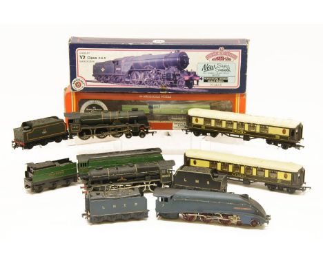 A collection of model railway locomotives, to include a Bachmann 'Sir Nigel Gresley', a Hornby 'Spitfire', a Hornby 'Winston 