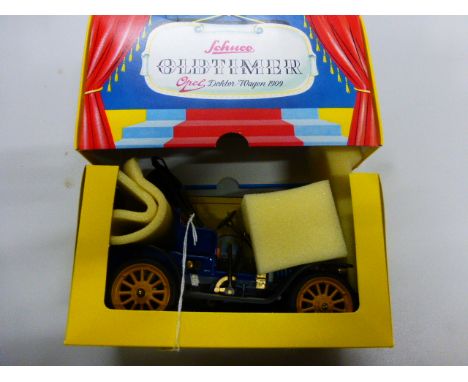 Boxed Schuco Old Timer 1228 Opel Doktor-Wagen 1909 tin plate car with key and paperwork