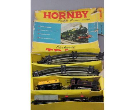 Boxed Hornby Clockwork O gauge model railway set No. 45 Tank Goods with engine, Shell tanker and two other items of rolling s
