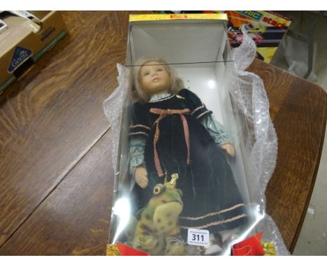 Steiff Princess and Frog Princess ltd edn of 1000 made 1991/2 with box and certificate