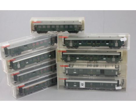 Nine cased HO scale Fleischmann coaches to include 5137, 5139 x 2, 5134 x 2, 5133, 5138 & 5130 x 2